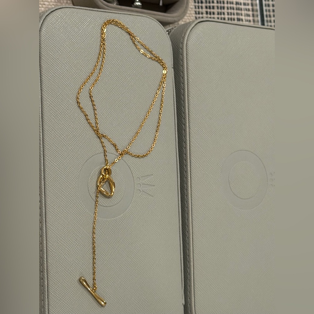 Authentic Pandora 14k gold plated essence t bar necklace.